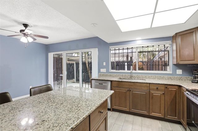 5423 BROOKSWOOD WAY 801, Orlando, FL 32808