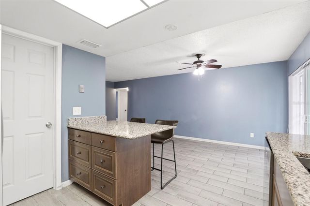 5423 BROOKSWOOD WAY 801, Orlando, FL 32808