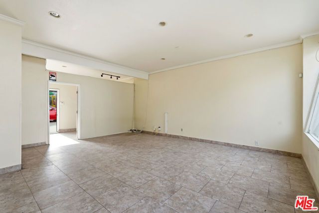 2048 W Florence Avenue, Los Angeles, CA 90047