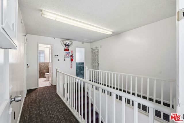 2048 W Florence Avenue, Los Angeles, CA 90047