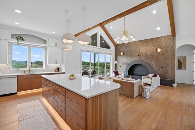 312 Emmett Court, Norwalk, IA 50211