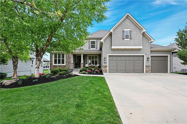 16816 Stearns Street, Overland Park, KS 66221