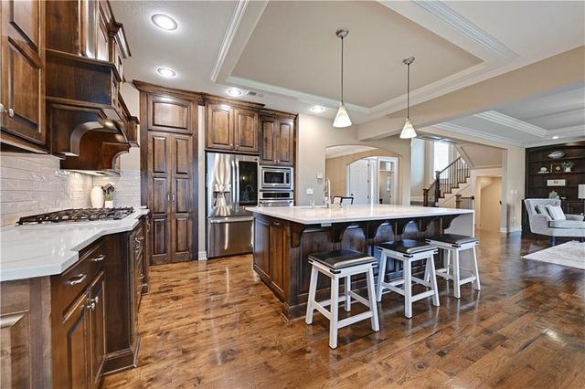 16816 Stearns Street, Overland Park, KS 66221