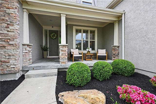 16816 Stearns Street, Overland Park, KS 66221