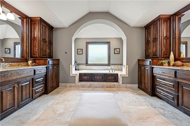 16816 Stearns Street, Overland Park, KS 66221