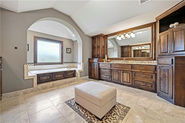 16816 Stearns Street, Overland Park, KS 66221