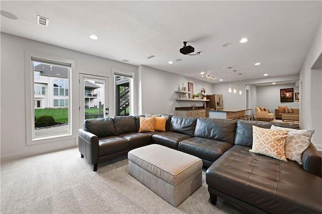 16816 Stearns Street, Overland Park, KS 66221