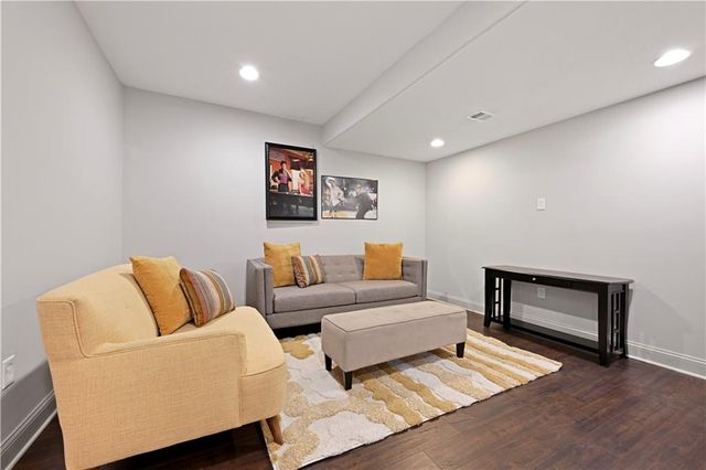 16816 Stearns Street, Overland Park, KS 66221