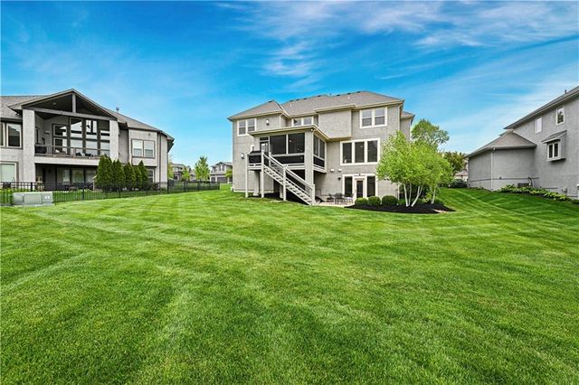 16816 Stearns Street, Overland Park, KS 66221