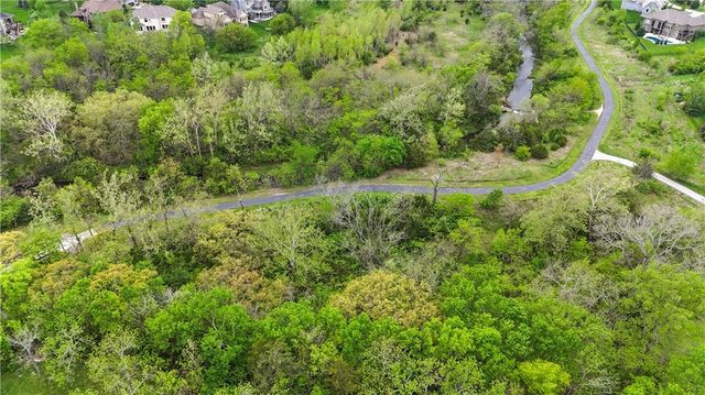 16816 Stearns Street, Overland Park, KS 66221