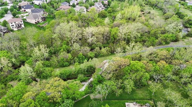 16816 Stearns Street, Overland Park, KS 66221