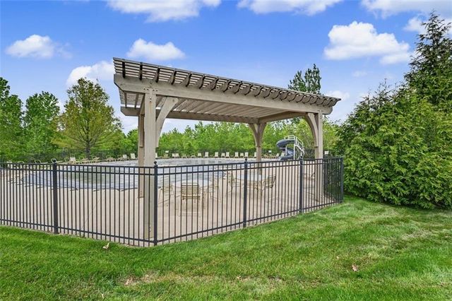 16816 Stearns Street, Overland Park, KS 66221