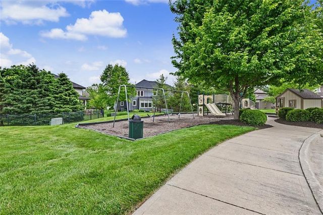16816 Stearns Street, Overland Park, KS 66221