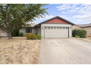 1257 LINDEN Ct, Sweet Home, OR 97386