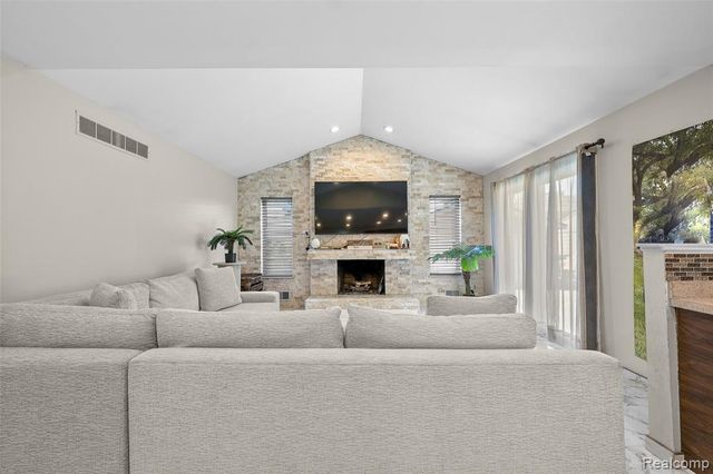 5003 Horger Street, Dearborn, MI 48126