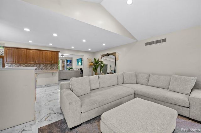 5003 Horger Street, Dearborn, MI 48126