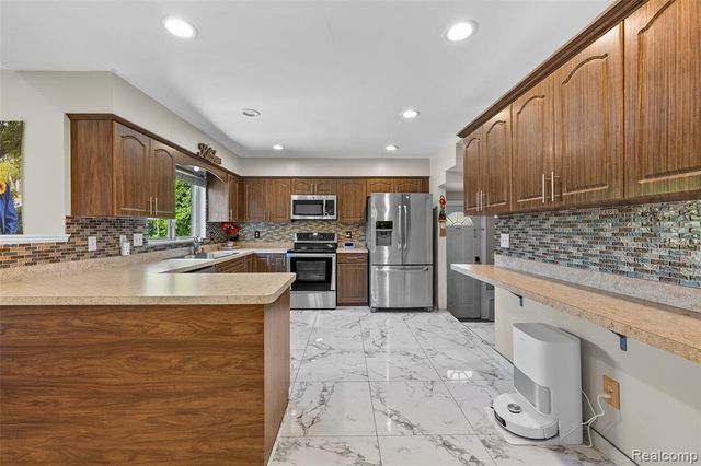 5003 Horger Street, Dearborn, MI 48126