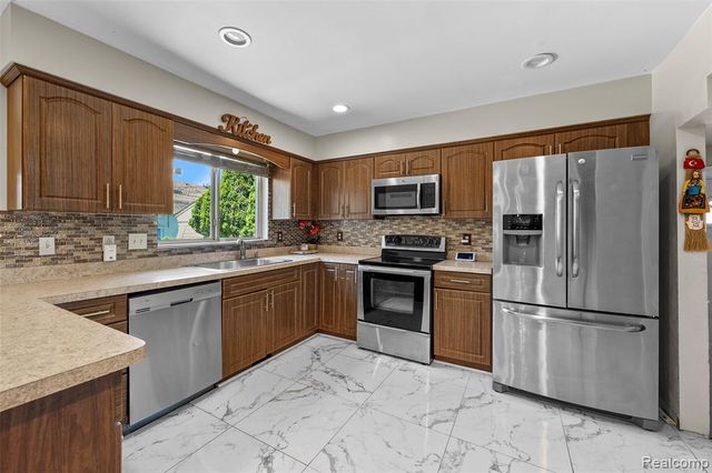 5003 Horger Street, Dearborn, MI 48126