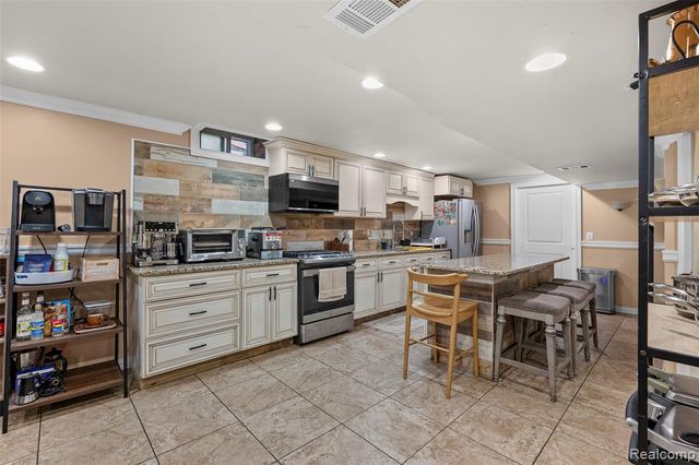 5003 Horger Street, Dearborn, MI 48126