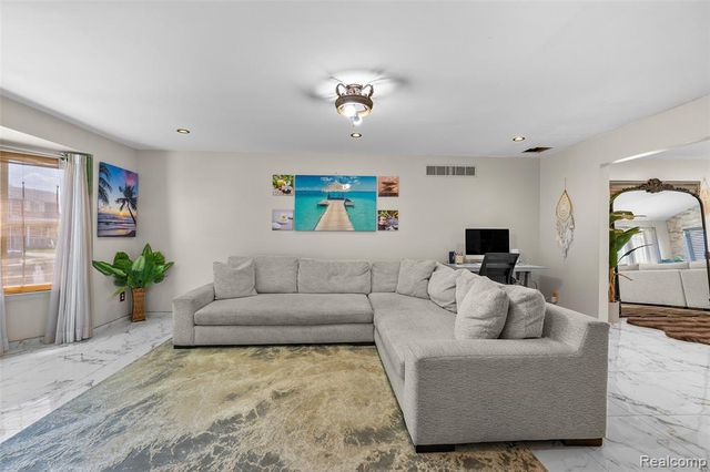 5003 Horger Street, Dearborn, MI 48126