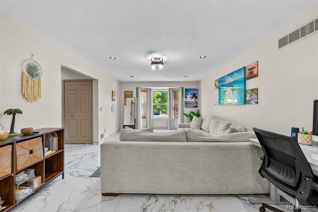 5003 Horger Street, Dearborn, MI 48126