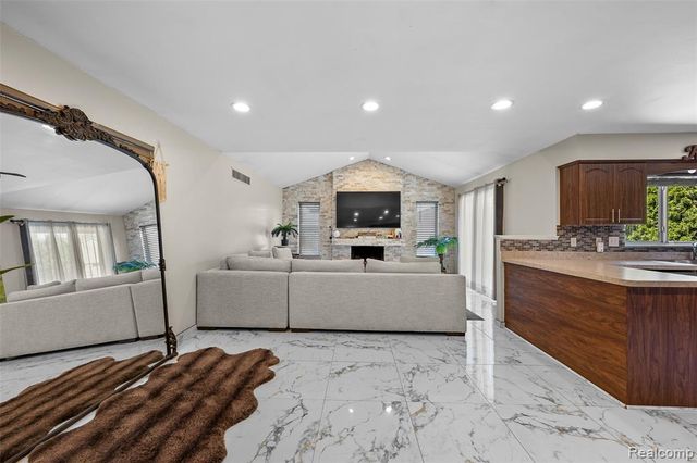 5003 Horger Street, Dearborn, MI 48126