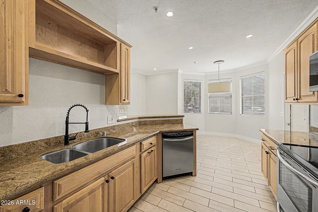 1941 S PIERPONT Drive 1084, Mesa, AZ 85206