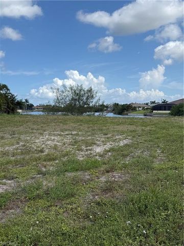 1729 NW 8th TER, Cape Coral, FL 33993