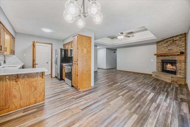 951 S Alex, Springfield, MO 65802