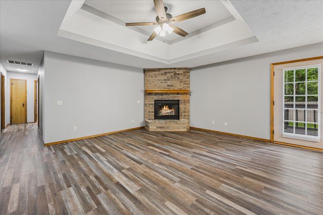 951 S Alex, Springfield, MO 65802