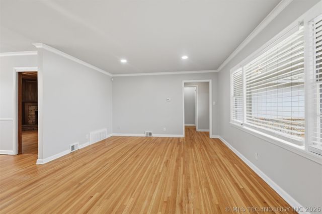 4635 E 37th Place, Tulsa, OK 74135