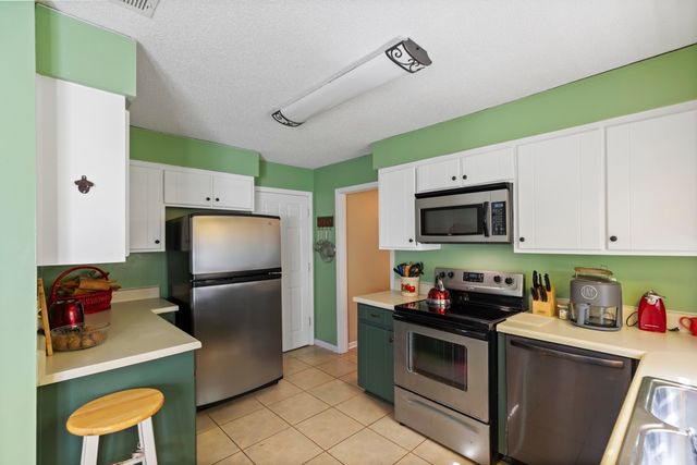 118 Nonna Lane, Seneca, SC 29678