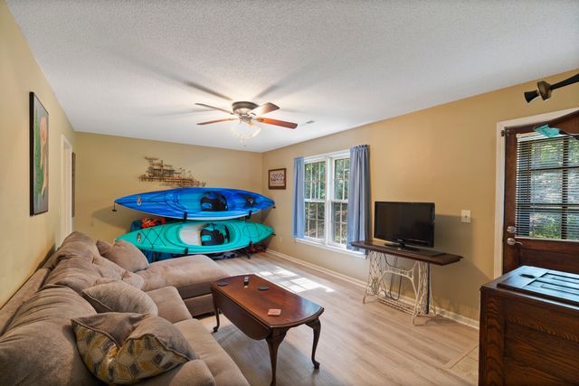 118 Nonna Lane, Seneca, SC 29678