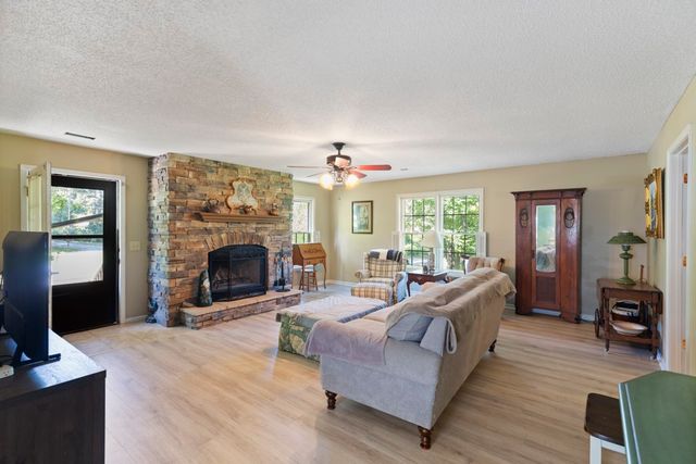 118 Nonna Lane, Seneca, SC 29678