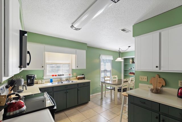 118 Nonna Lane, Seneca, SC 29678
