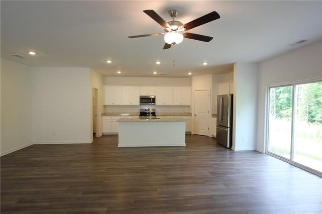 15104 Turkey Creek Blvd, Union City, GA 30291