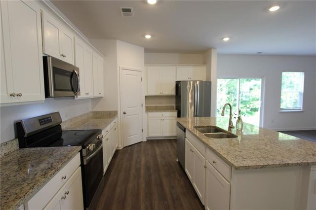 15104 Turkey Creek Blvd, Union City, GA 30291