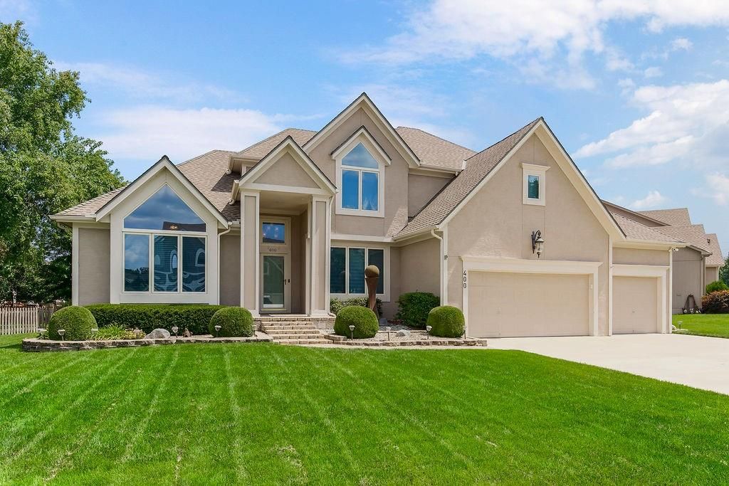 400 Emerald Drive, Lee's Summit, MO 64064