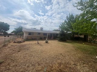 2422 Willow Road, Los Lunas, NM 87031