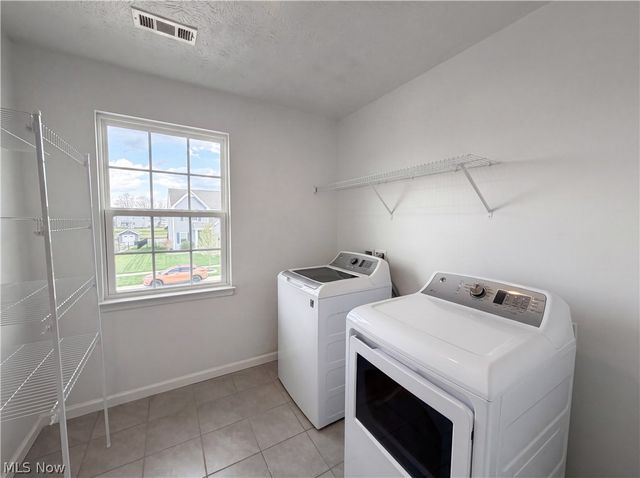 9200 Nash Lane, North Ridgeville, OH 44039