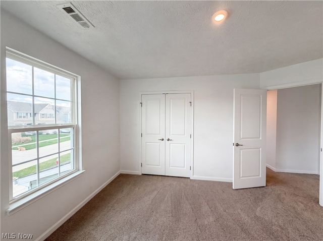 9200 Nash Lane, North Ridgeville, OH 44039