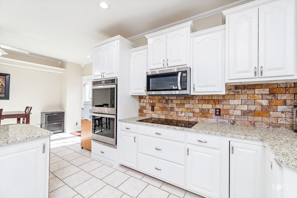 Image 15 of property listing at 3114 Scenic Vista Drive, San Angelo, TX 76904