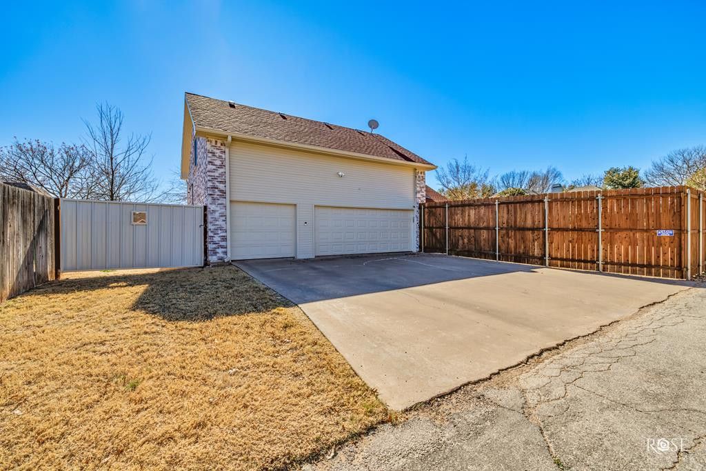 Image 40 of property listing at 3114 Scenic Vista Drive, San Angelo, TX 76904
