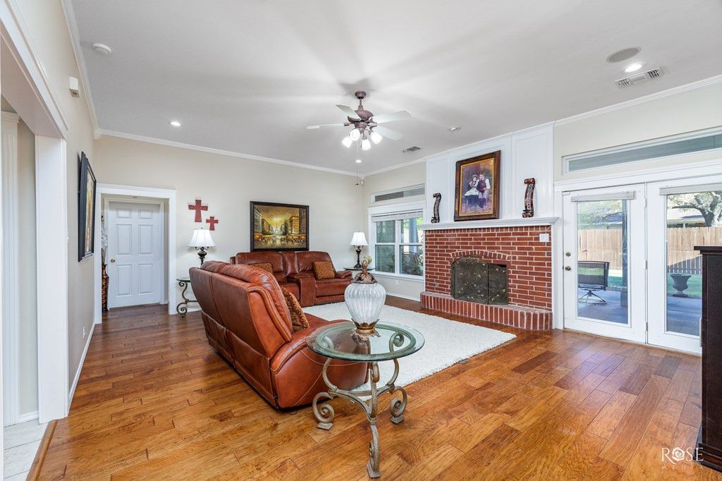 Image 6 of property listing at 3114 Scenic Vista Drive, San Angelo, TX 76904