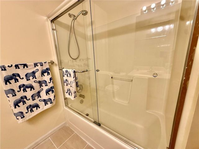 33124 W 87th Terrace, De Soto, KS 66018