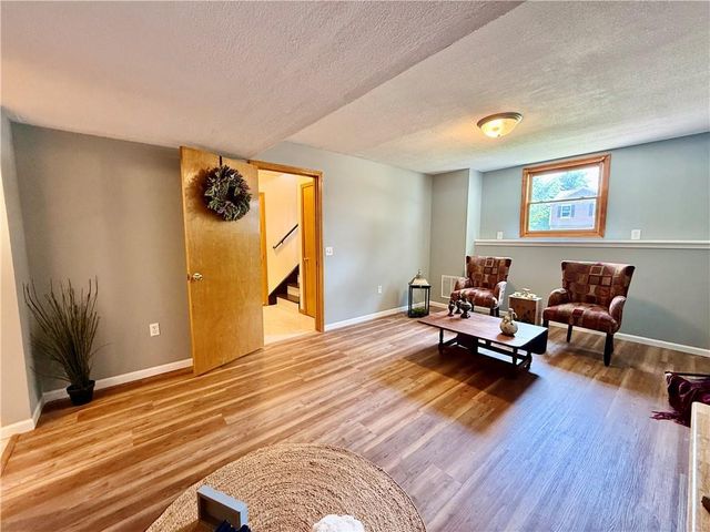 33124 W 87th Terrace, De Soto, KS 66018
