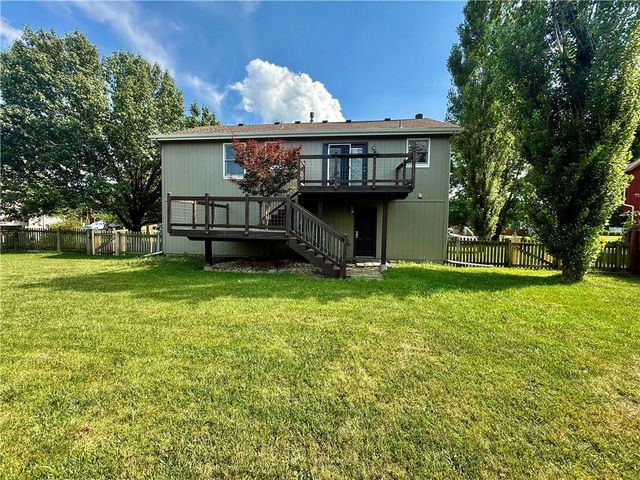 33124 W 87th Terrace, De Soto, KS 66018
