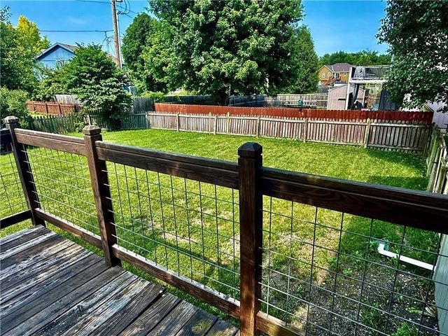 33124 W 87th Terrace, De Soto, KS 66018