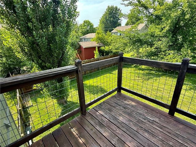 33124 W 87th Terrace, De Soto, KS 66018