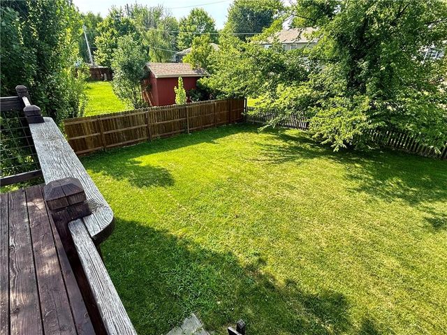 33124 W 87th Terrace, De Soto, KS 66018